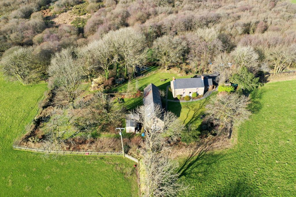 6 Bedroom Farmhouse And Cottage With Land for Sale in Near Glogue, SA36 0DZ