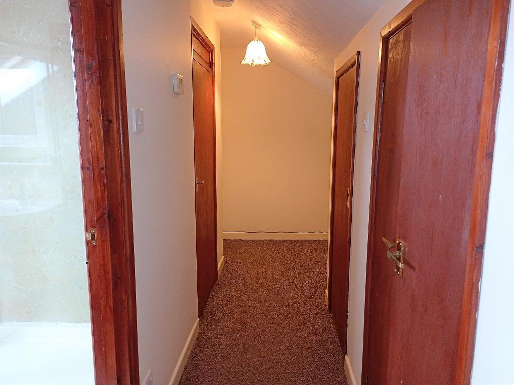 2 Bedroom Flat with Retail Unit for Sale in Newcastle Emlyn, SA38 9AJ