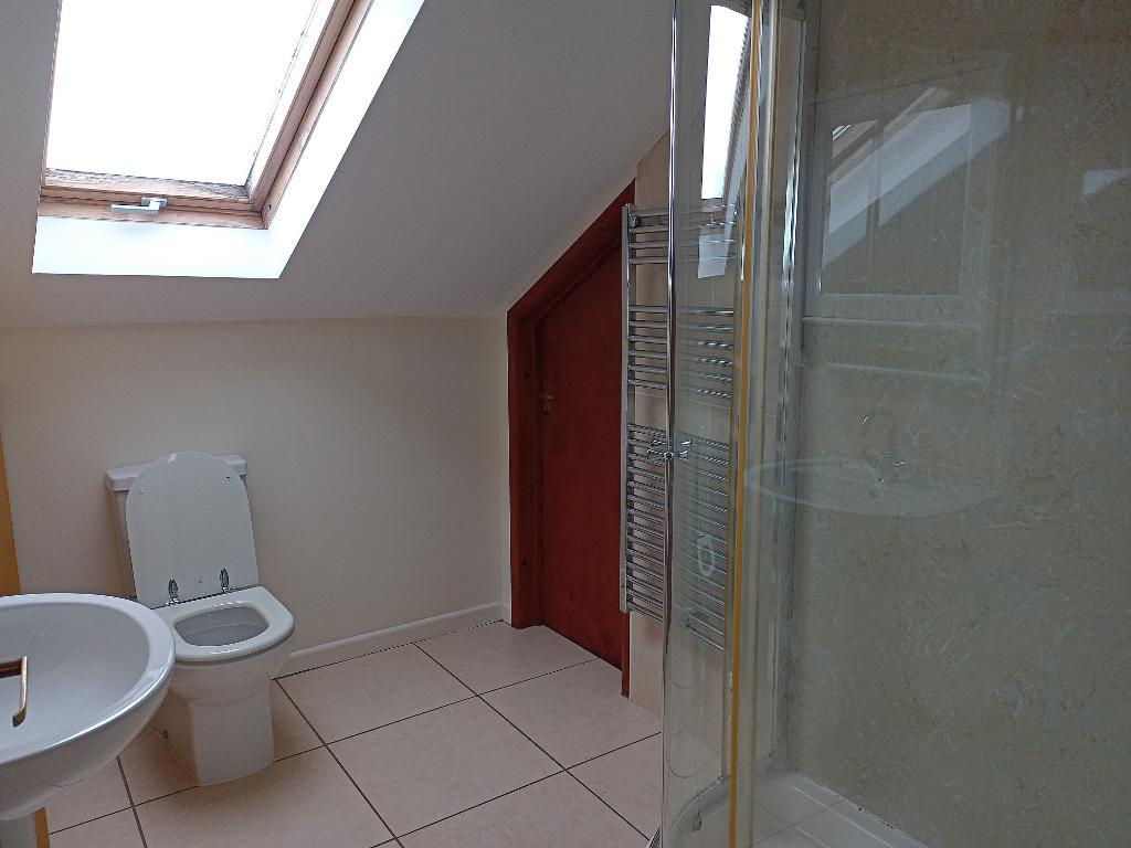 2 Bedroom Flat with Retail Unit for Sale in Newcastle Emlyn, SA38 9AJ