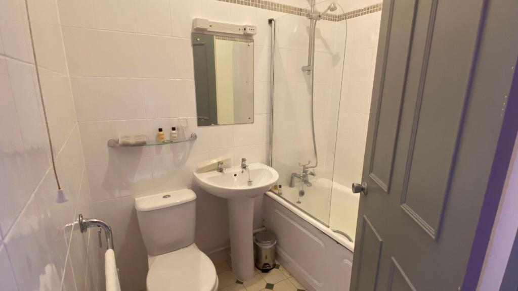 3 Bedroom Terraced for Sale in Cardigan, SA43 2QA