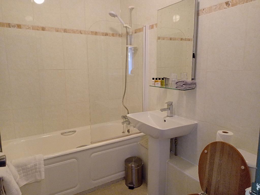 8 Bedroom Manor House Conversion for Sale in Cardigan, SA43 2QA