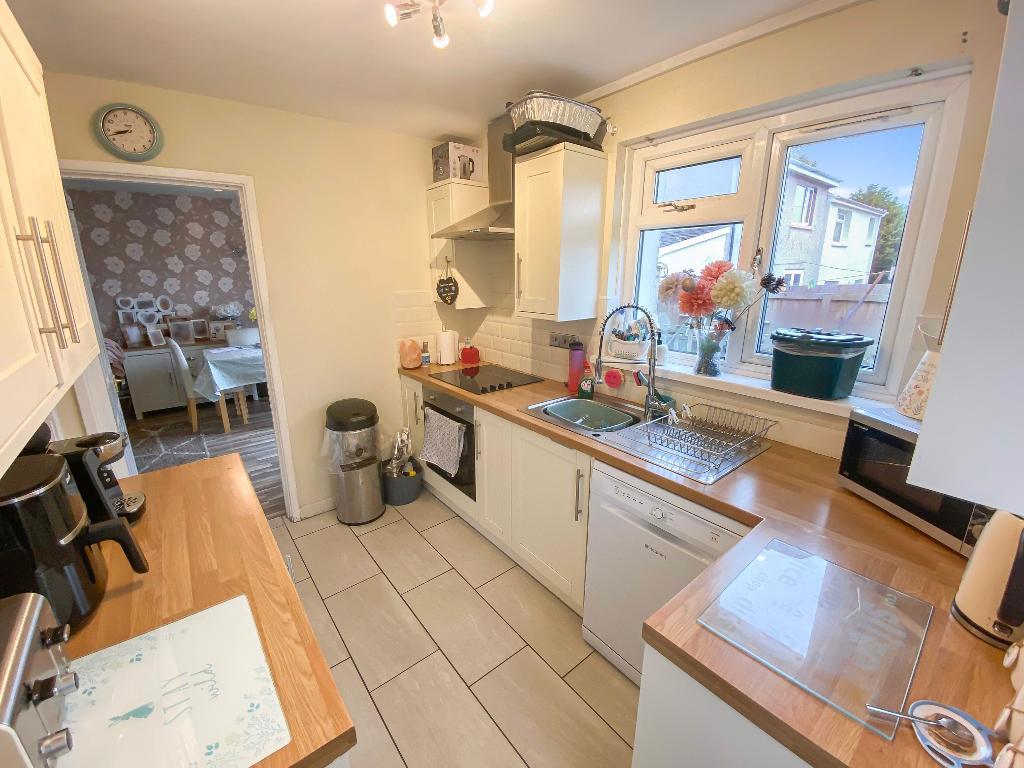 3 Bedroom Semi-Detached for Sale in Newcastle Emlyn, SA38 9PS