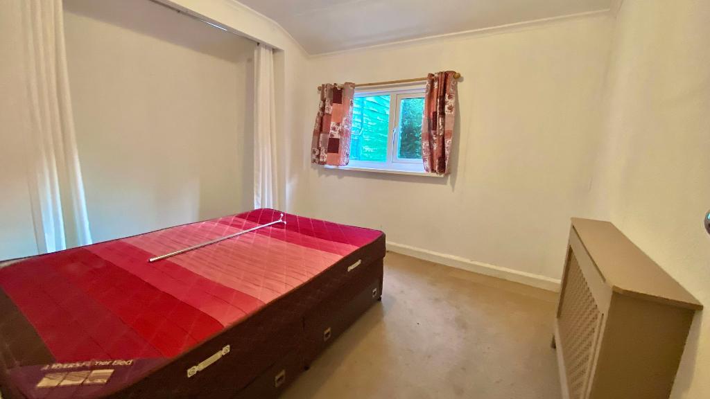 3 Bedroom Detached Bungalow for Sale in Pentrecagal, Newcastle Emlyn, SA38 9HT