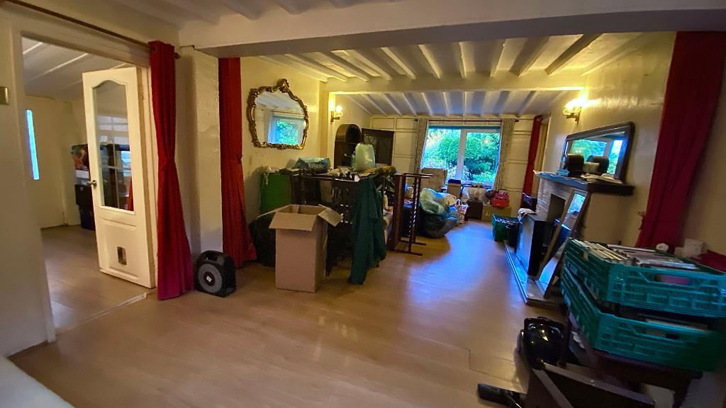3 Bedroom Detached Bungalow for Sale in Pentrecagal, Newcastle Emlyn, SA38 9HT