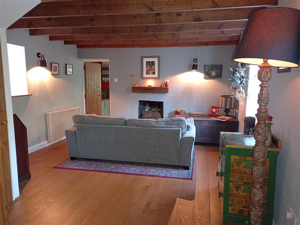 3 Bedroom Detached House With Land for Sale in Llandysul, SA44 5HR