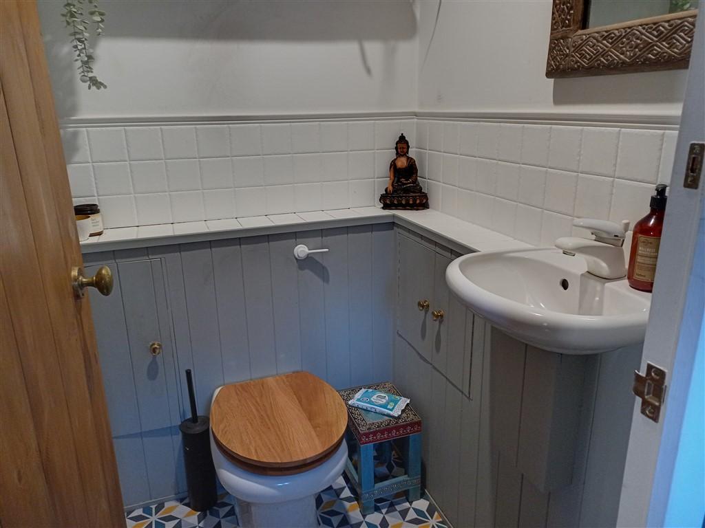 3 Bedroom Detached House With Land for Sale in Llandysul, SA44 5HR