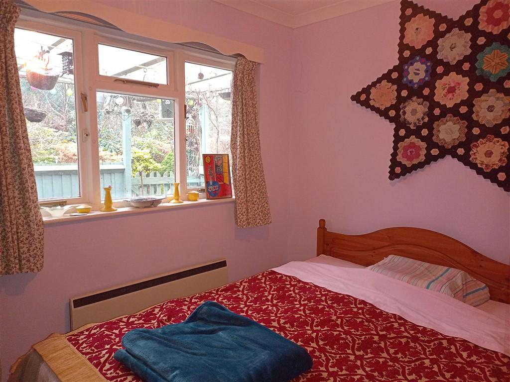 2 Bedroom Detached Bungalow for Sale in Drefach Felindre, SA44 5HW