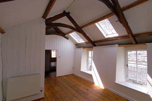3 Bedroom Terraced for Sale in Newcastle Emlyn, SA38 9AF