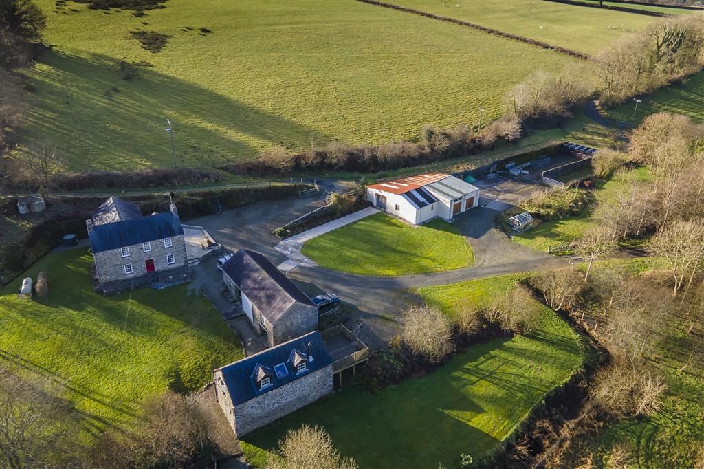 7 Bedroom House And Cottage With Land for Sale in Llandysul, SA44 4RT