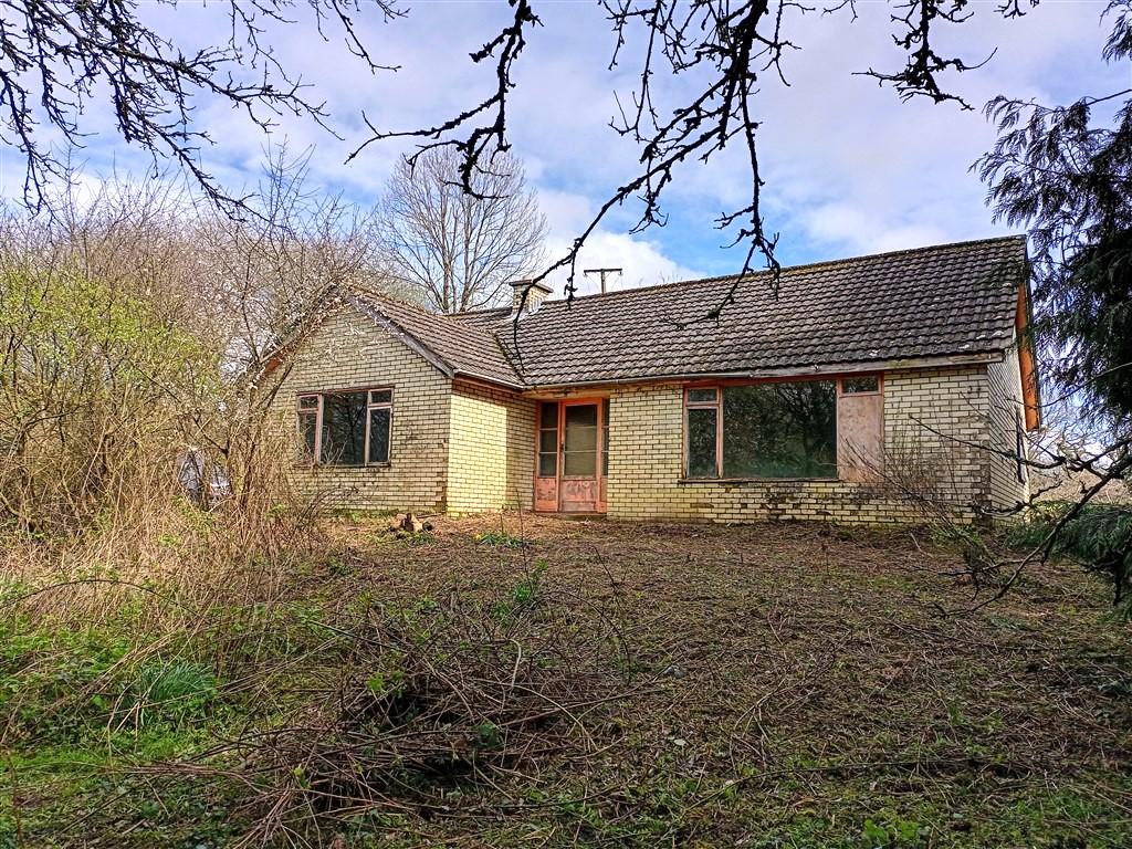 3 Bedroom Detached Bungalow With Land for Sale in Ponthirwaun, Nr Cardigan, SA43 2RJ