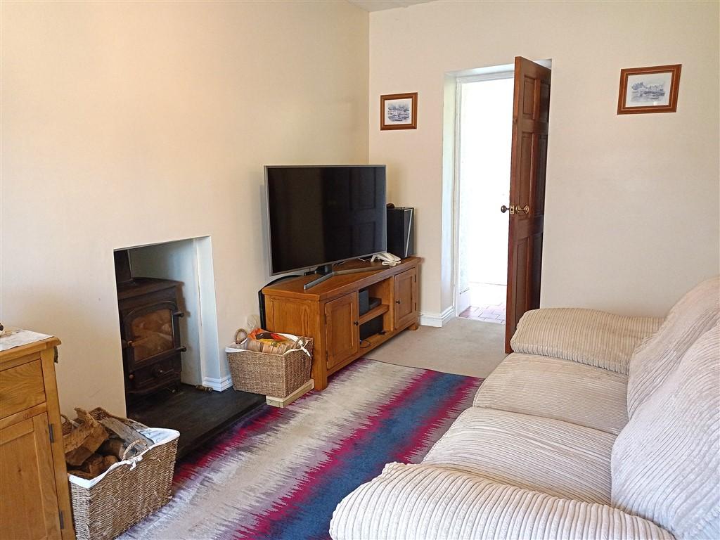 4 Bedroom Smallholding for Sale in Pontantwn, Kidwelly, SA17 5LN