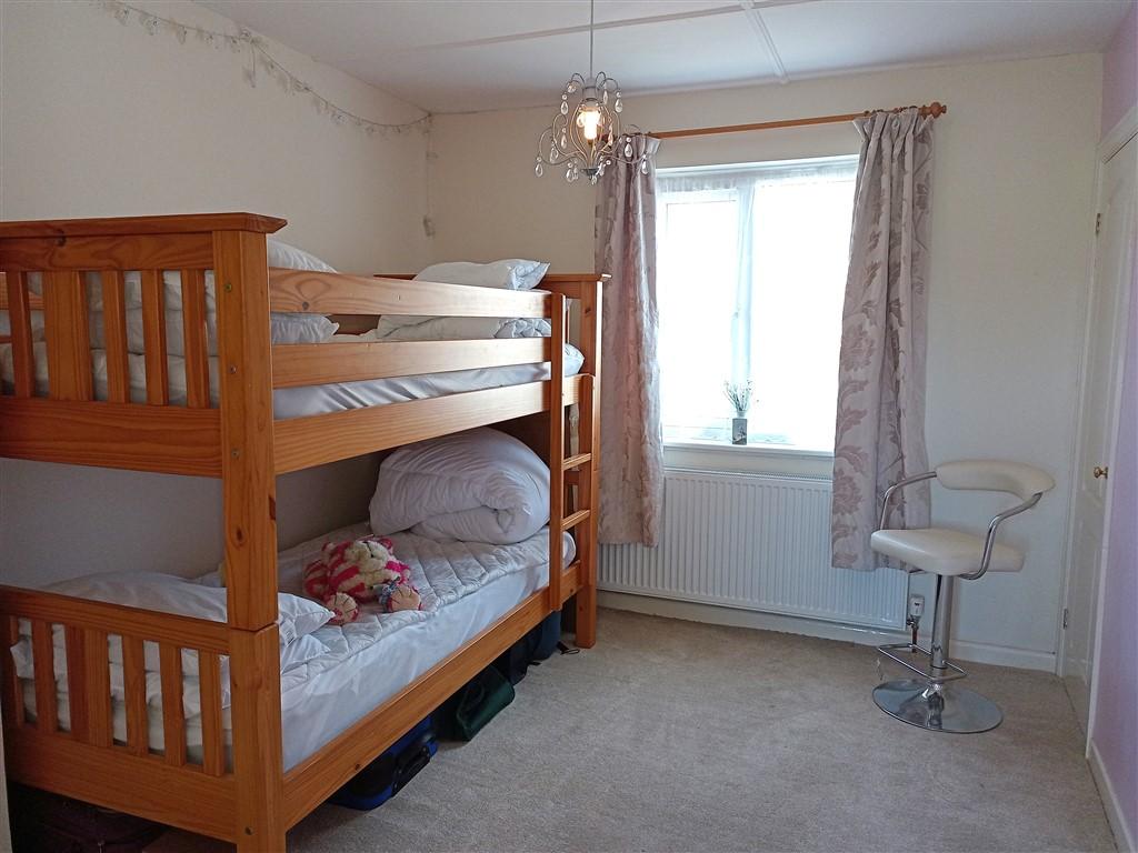 4 Bedroom Smallholding for Sale in Pontantwn, Kidwelly, SA17 5LN