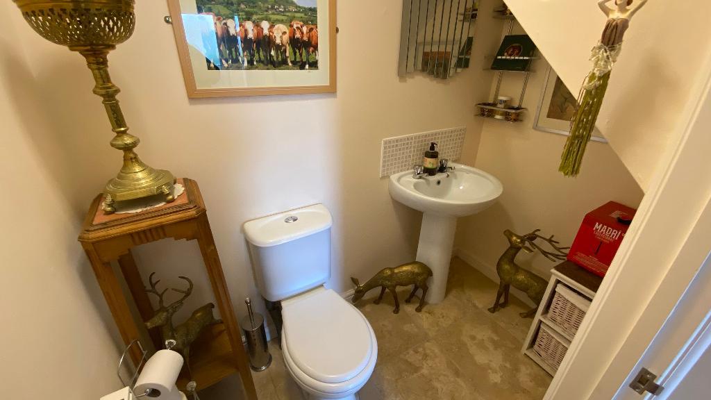 3 Bedroom Detached House for Sale in Coed y Bryn, Llandysul, SA44 5LH
