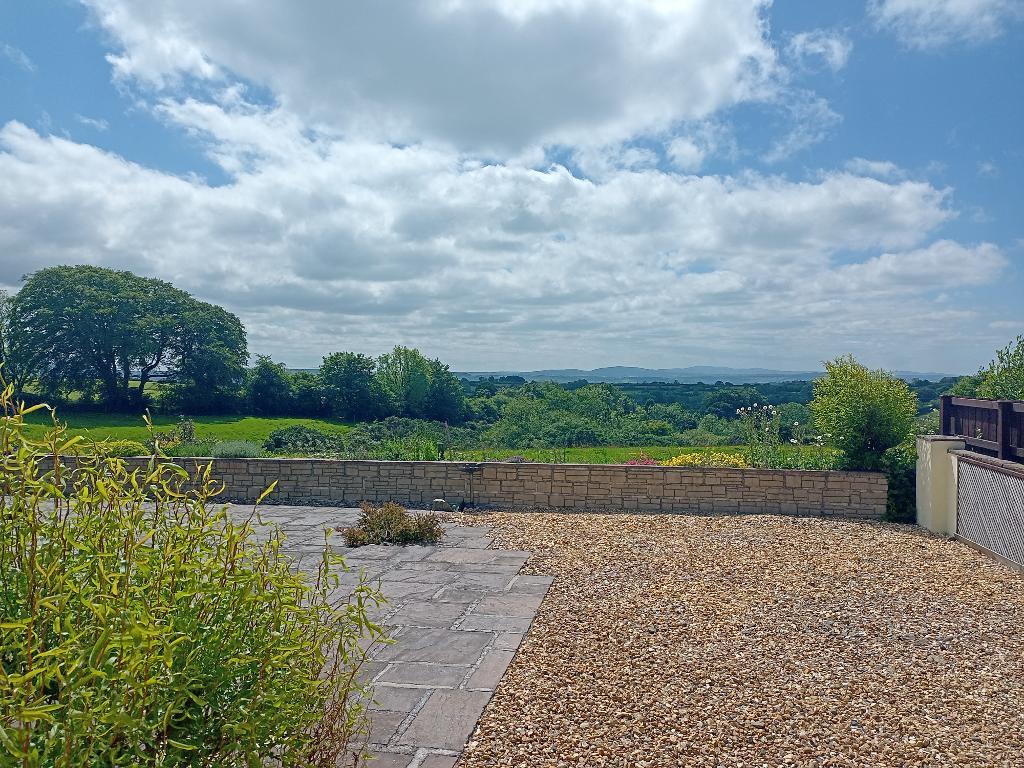 3 Bedroom Detached House for Sale in Coed y Bryn, Llandysul, SA44 5LH