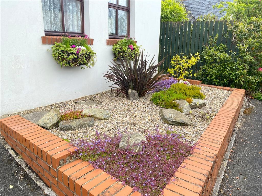 2 Bedroom Detached Bungalow for Sale in Cardigan, SA43 2RT
