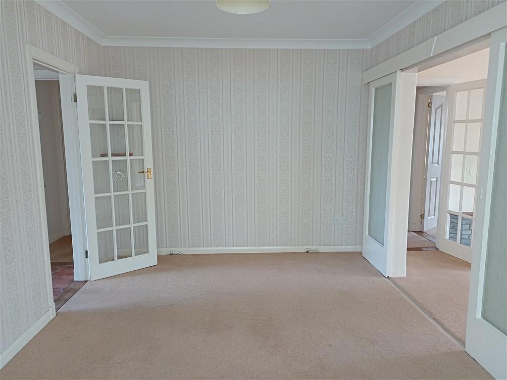 4 Bedroom Detached Dormer Bungalow for Sale in Cardigan, SA43 1AP