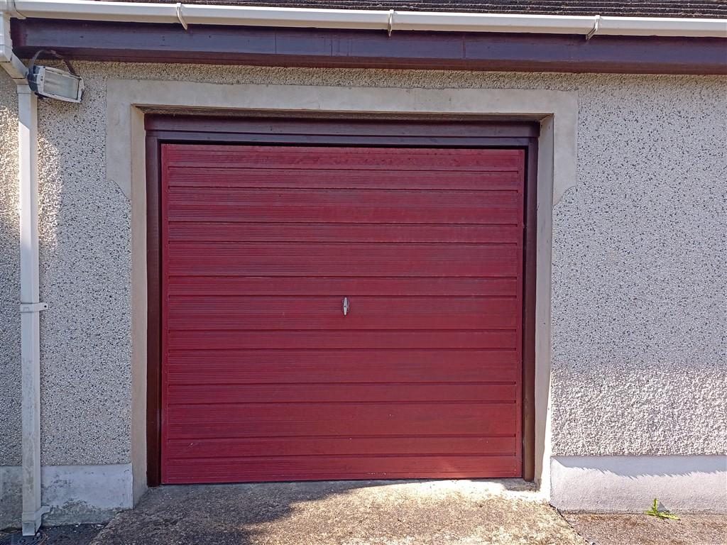 4 Bedroom Detached Bungalow for Sale in Newcastle Emlyn, SA38 9RA