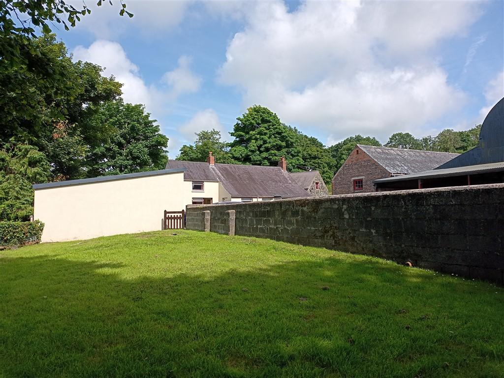 3 Bedroom Smallholding for Sale in Newcastle Emlyn, SA38 9RS