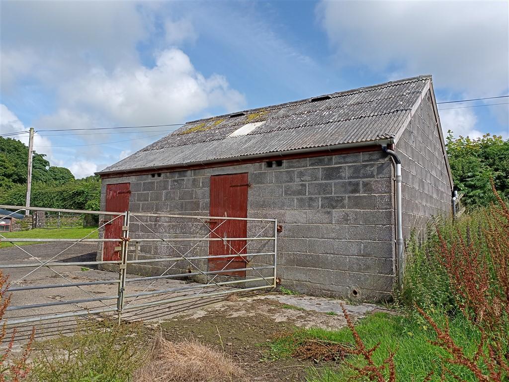 3 Bedroom Smallholding for Sale in Newcastle Emlyn, SA38 9RS