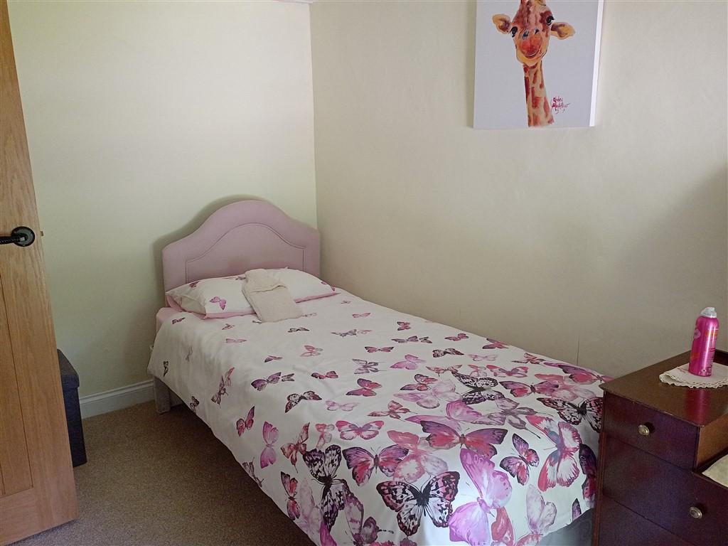 3 Bedroom Smallholding for Sale in Newcastle Emlyn, SA38 9RS