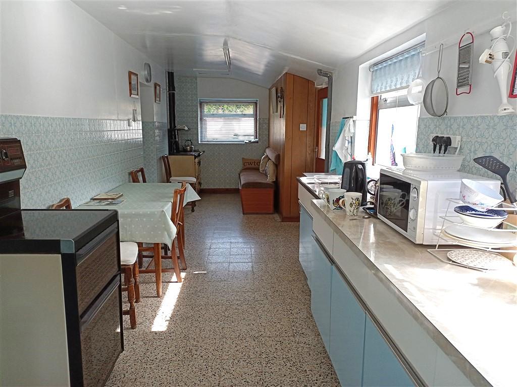 3 Bedroom Smallholding for Sale in Newcastle Emlyn, SA38 9RS
