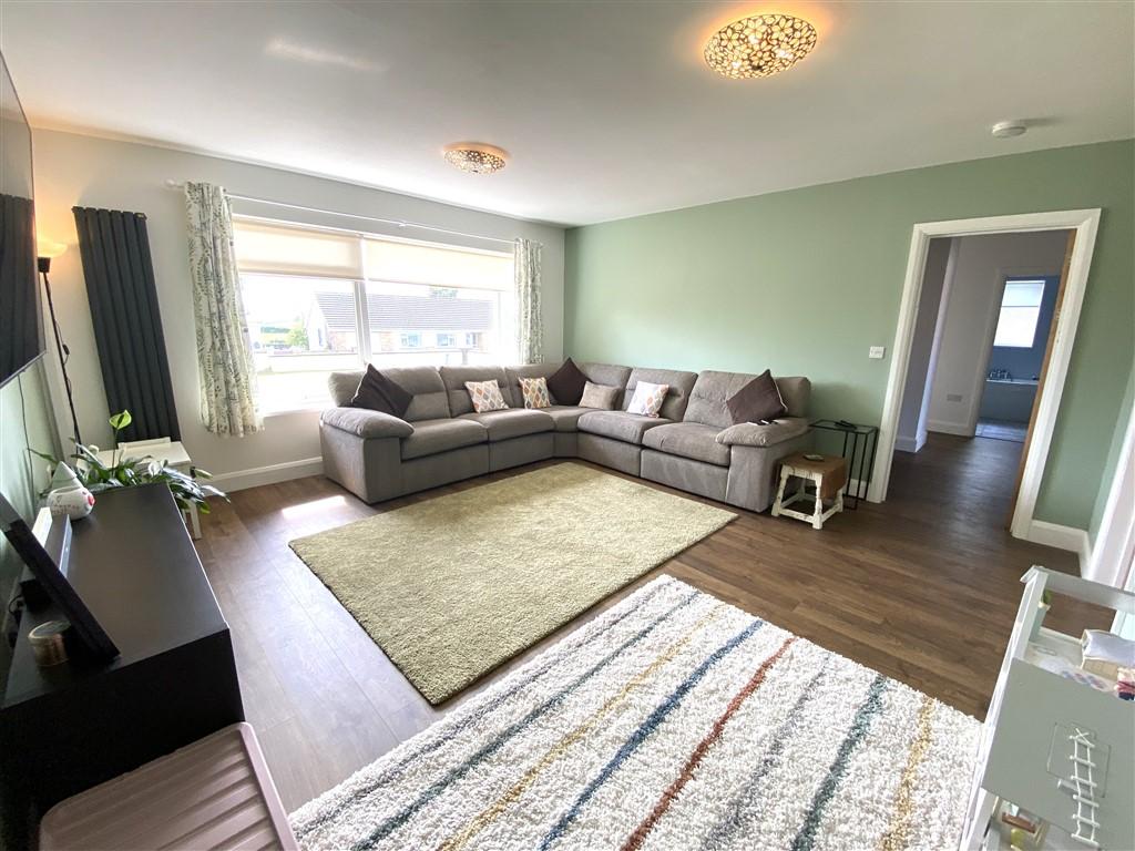 5 Bedroom Detached Bungalow for Sale in Cardigan, SA43 1QU