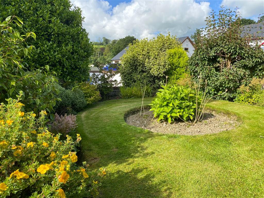 4 Bedroom Detached House for Sale in Rhydowen, Nr Llandysul, SA44 4UD
