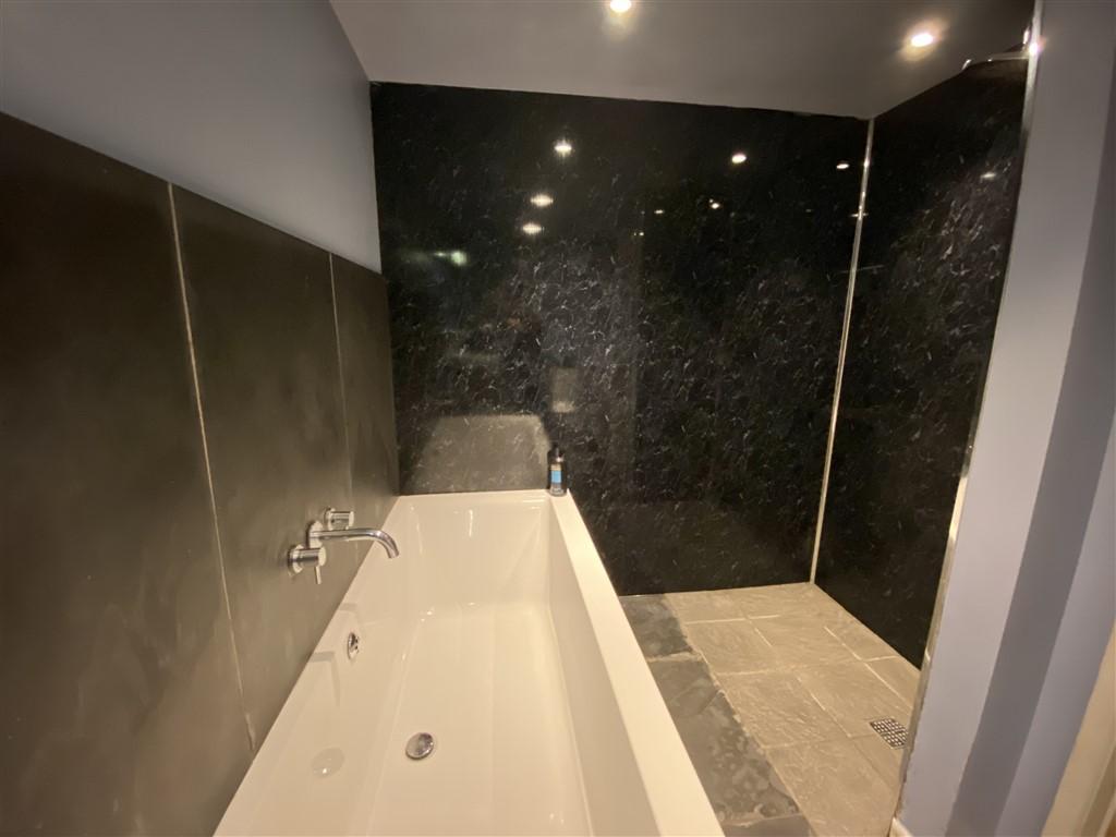 3 Bedroom Terraced for Sale in Boncath, SA37 0EY