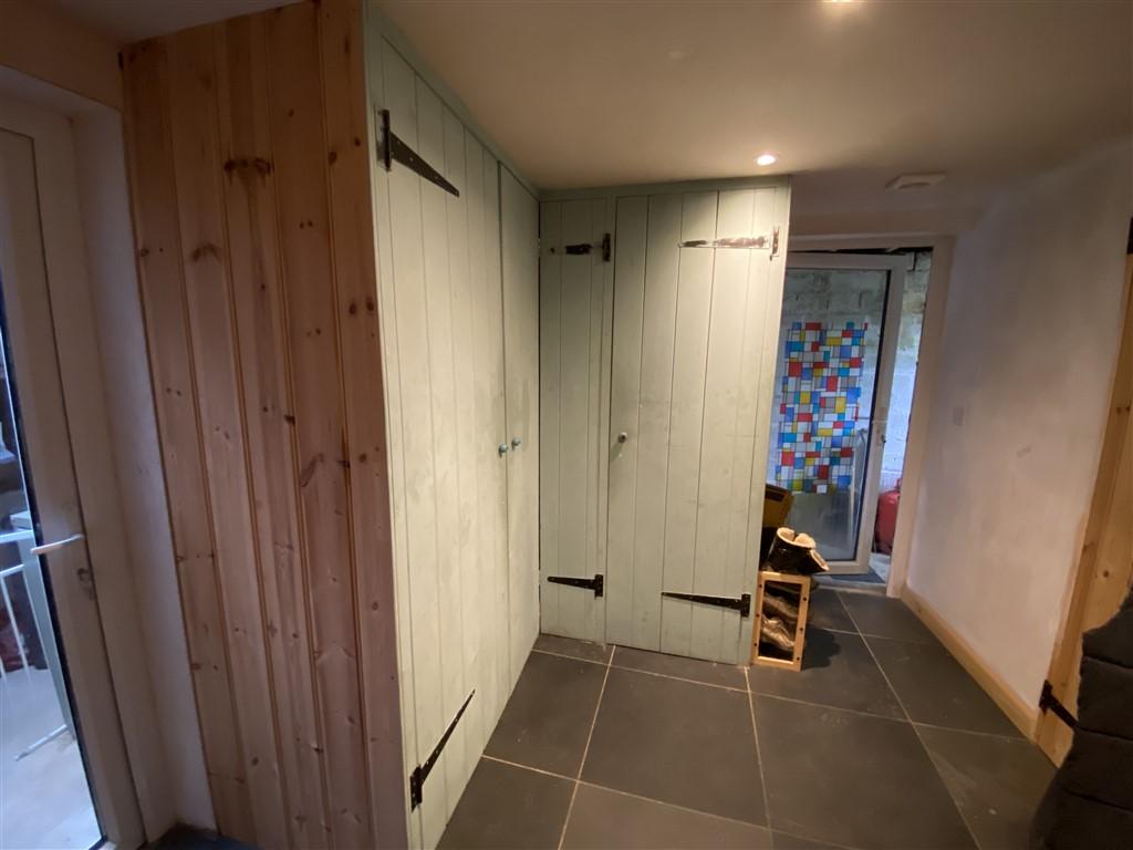 3 Bedroom Terraced for Sale in Boncath, SA37 0EY