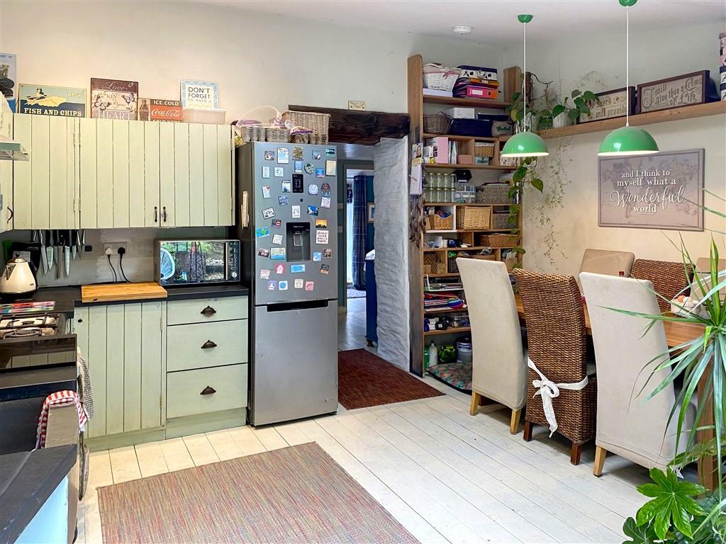 3 Bedroom Terraced for Sale in Boncath, SA37 0EY