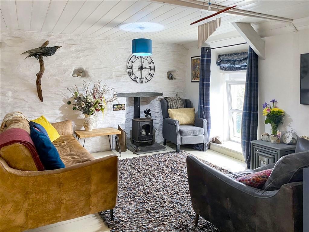 3 Bedroom Terraced for Sale in Boncath, SA37 0EY