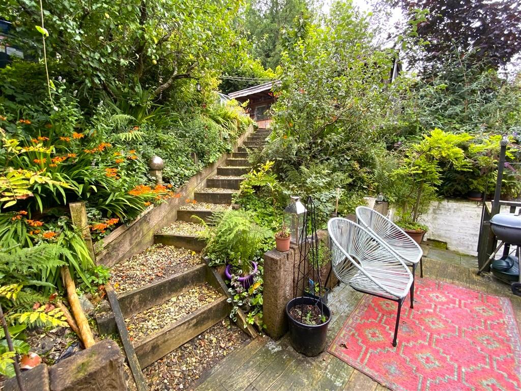 3 Bedroom Terraced for Sale in Boncath, SA37 0EY
