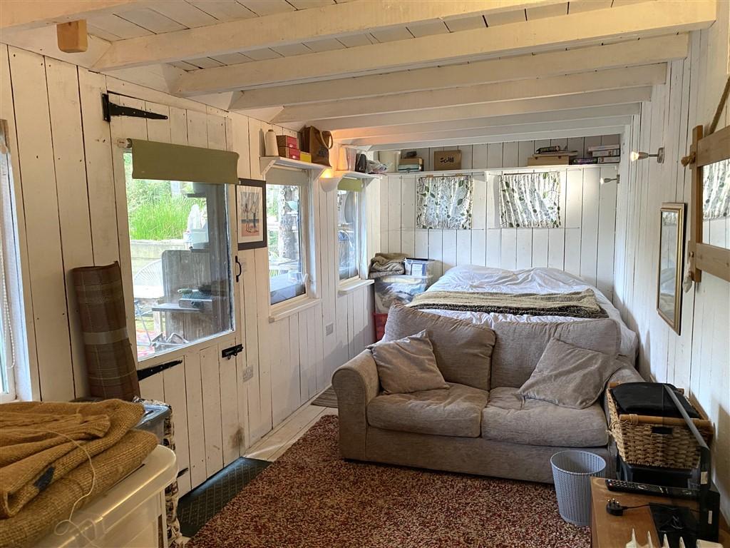 3 Bedroom Terraced for Sale in Boncath, SA37 0EY