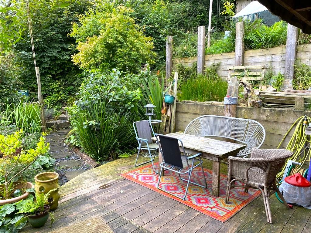 3 Bedroom Terraced for Sale in Boncath, SA37 0EY
