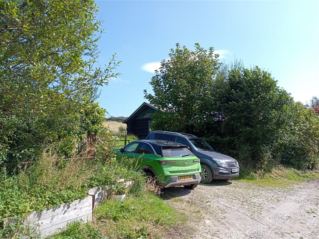 2 Bedroom Property With Land for Sale in Newcastle Emlyn, SA38 9NJ