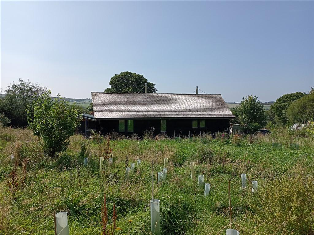 2 Bedroom Property With Land for Sale in Newcastle Emlyn, SA38 9NJ