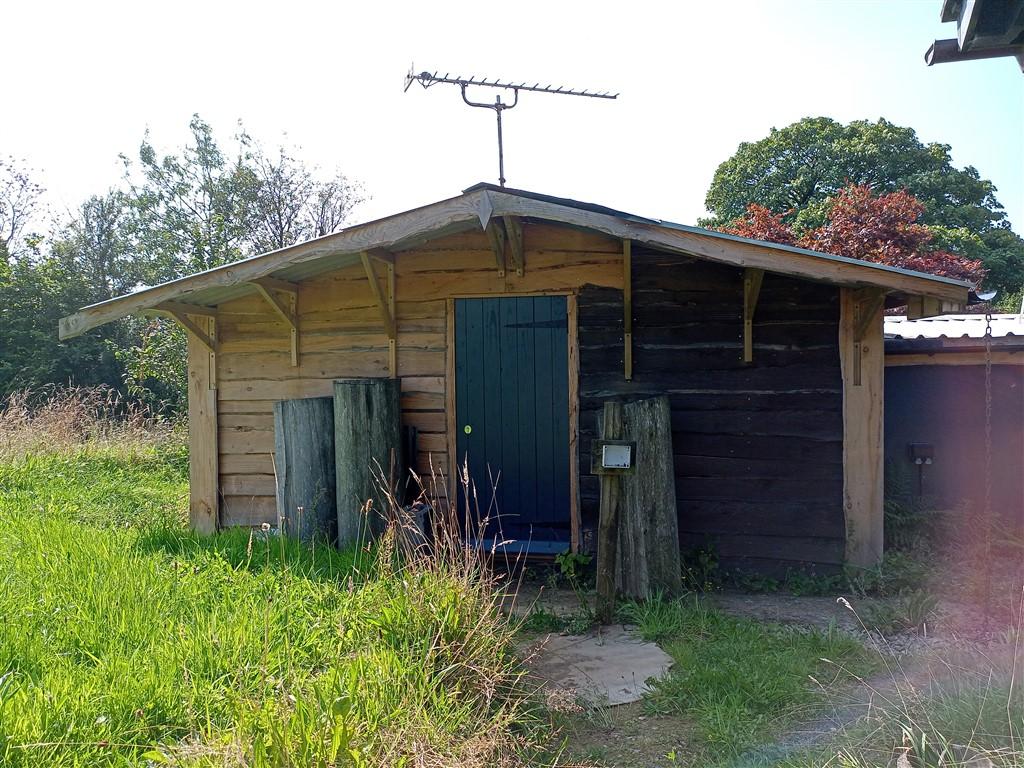 2 Bedroom Property With Land for Sale in Newcastle Emlyn, SA38 9NJ