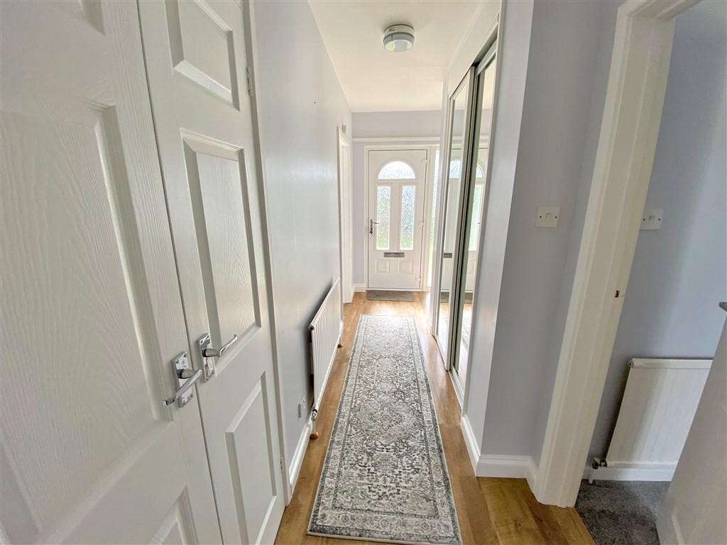 2 Bedroom Semi-Detached for Sale in Llandysul, SA44 5NN