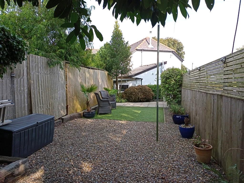2 Bedroom Semi-Detached for Sale in Newcastle Emlyn, SA38 9QB