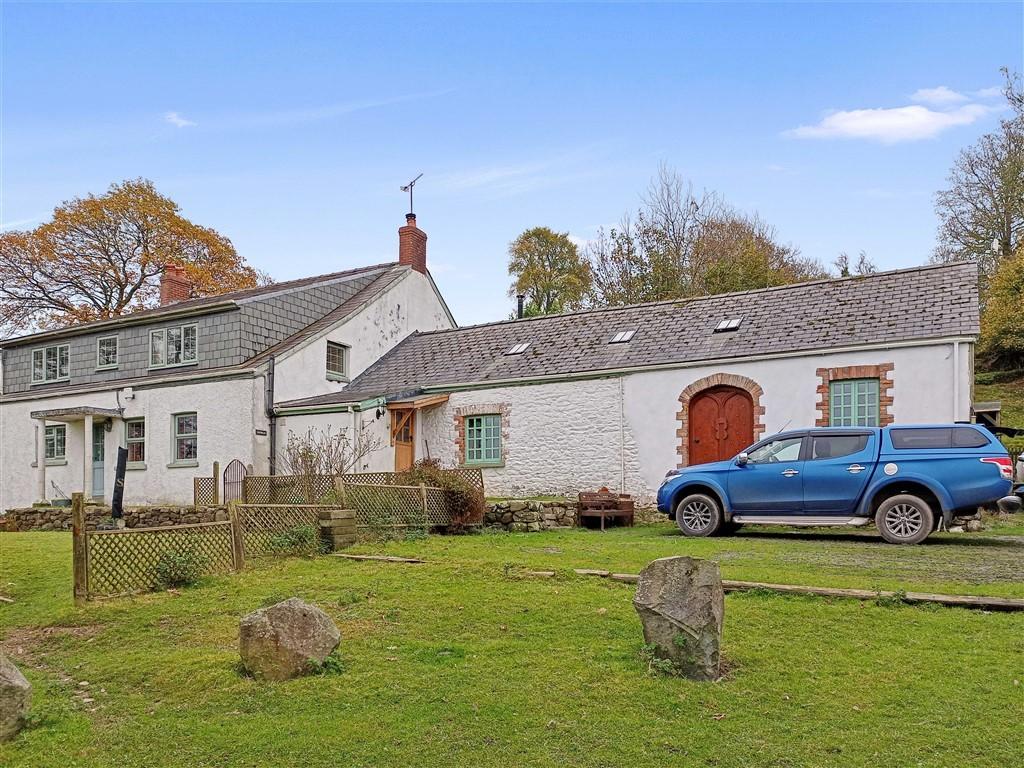 7 Bedroom Smallholding for Sale in Abergorlech, Carmarthen, SA32 7TB