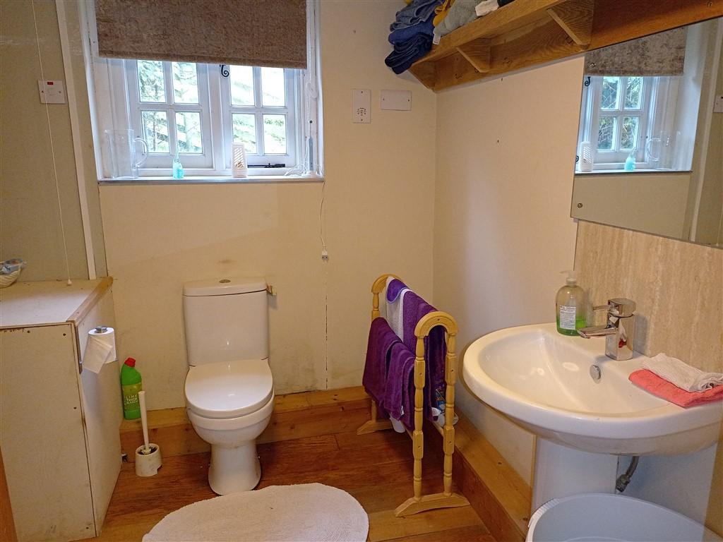 7 Bedroom Smallholding for Sale in Abergorlech, Carmarthen, SA32 7TB