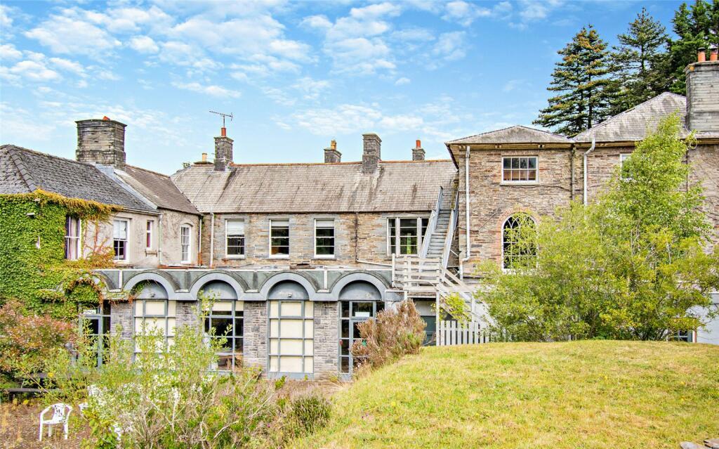 8 Bedroom Manor House Conversion for Sale in Cardigan, SA43 2QA