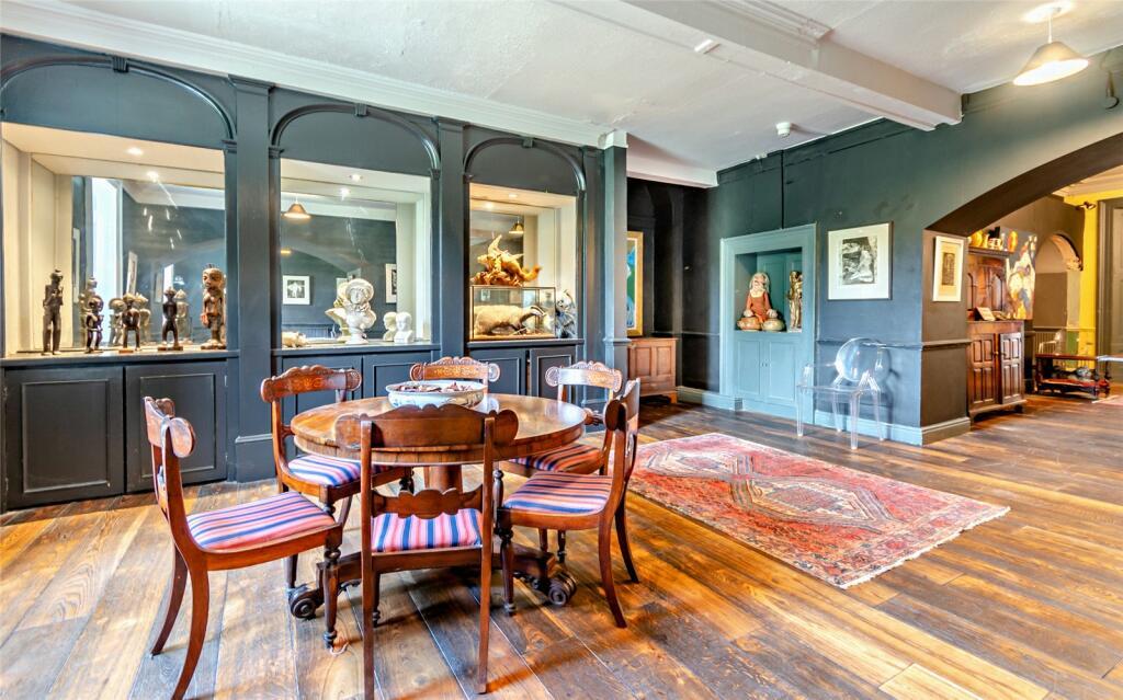 8 Bedroom Manor House Conversion for Sale in Cardigan, SA43 2QA