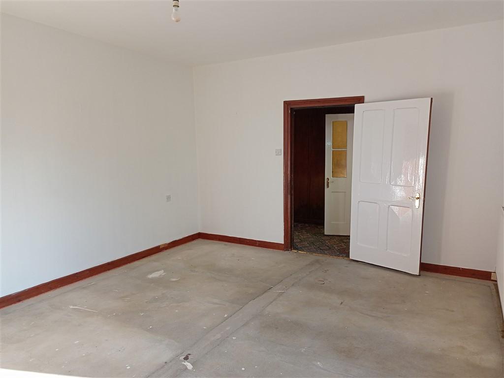 4 Bedroom Detached House for Sale in Llangeler, Llandysul, SA44 5EY