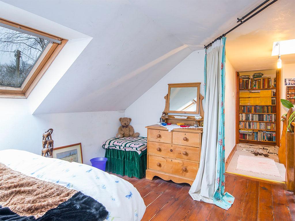 4 Bedroom Cottage for Sale in Rhos, Llandysul, SA44 5AH