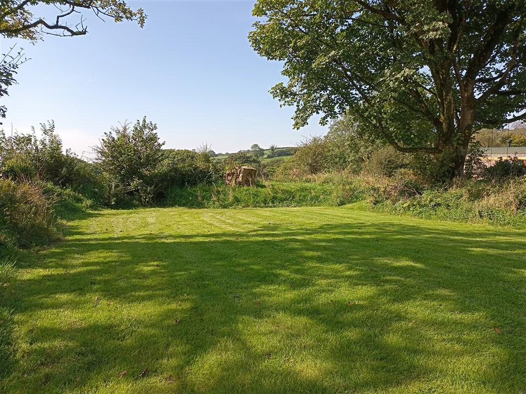 3 Bedroom Barn Conversion for Sale in Nr Glogue, SA36 0DZ
