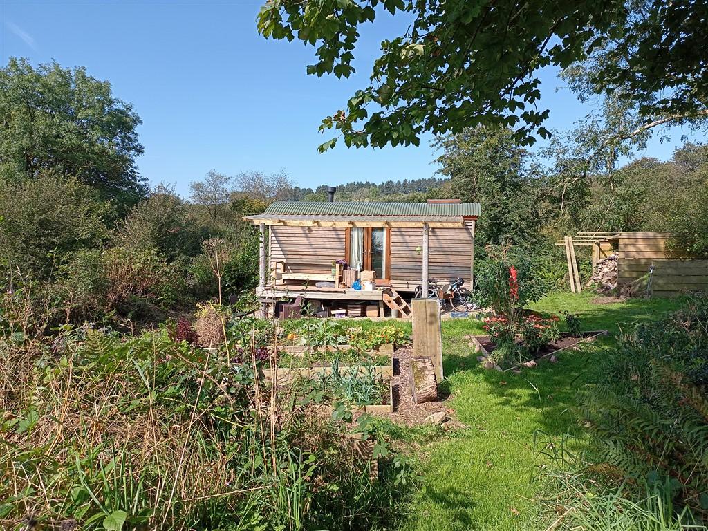 3 Bedroom Barn Conversion for Sale in Nr Glogue, SA36 0DZ