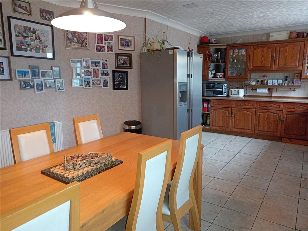 4 Bedroom Smallholding for Sale in Henllan, Llandysul, SA44 5TD