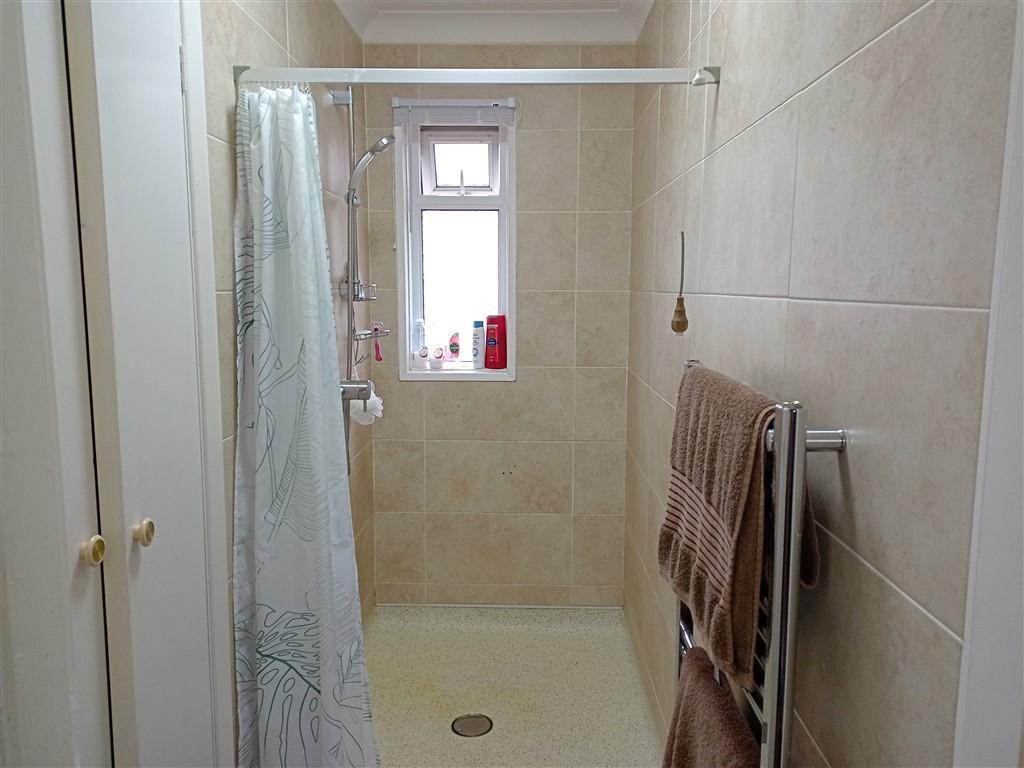 4 Bedroom Smallholding for Sale in Henllan, Llandysul, SA44 5TD