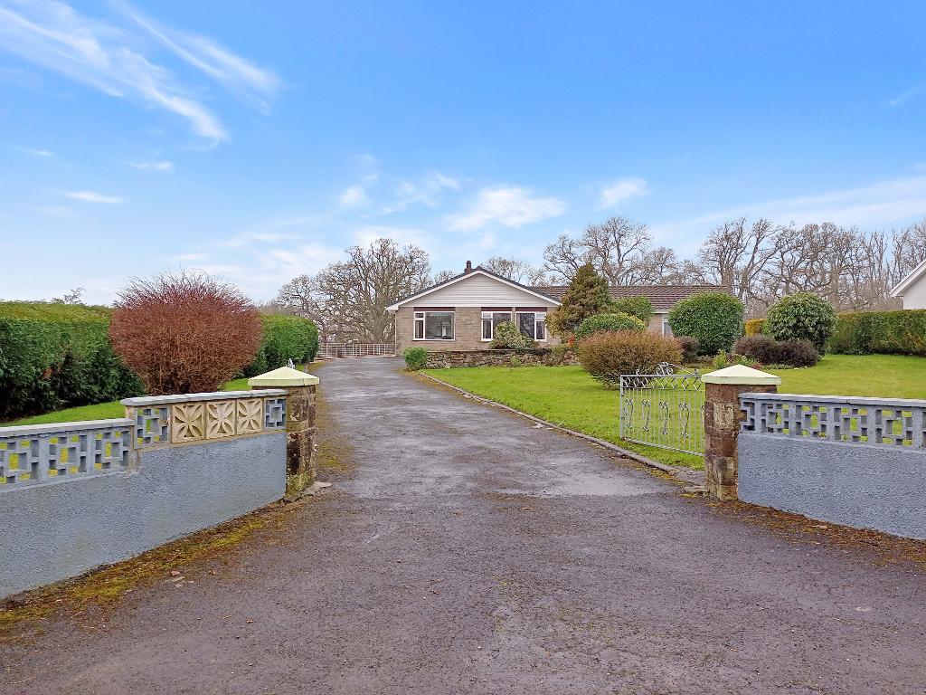 4 Bedroom Smallholding for Sale in Henllan, Llandysul, SA44 5TD